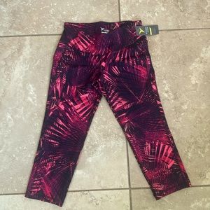 Old Navy Active Go-Dry Leggings